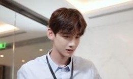 坤哥爆料白敬亭视频,揭秘幕后花絮引网友热议