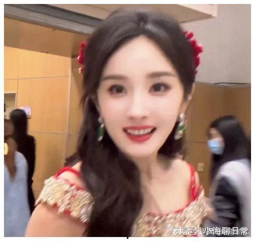 娱乐圈吃瓜爆料短时间,明星恋情曝光，幕后真相令人震惊！