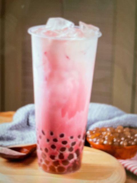 吃瓜娱乐酱蜜雪冰城,吃瓜娱乐酱的甜蜜邂逅